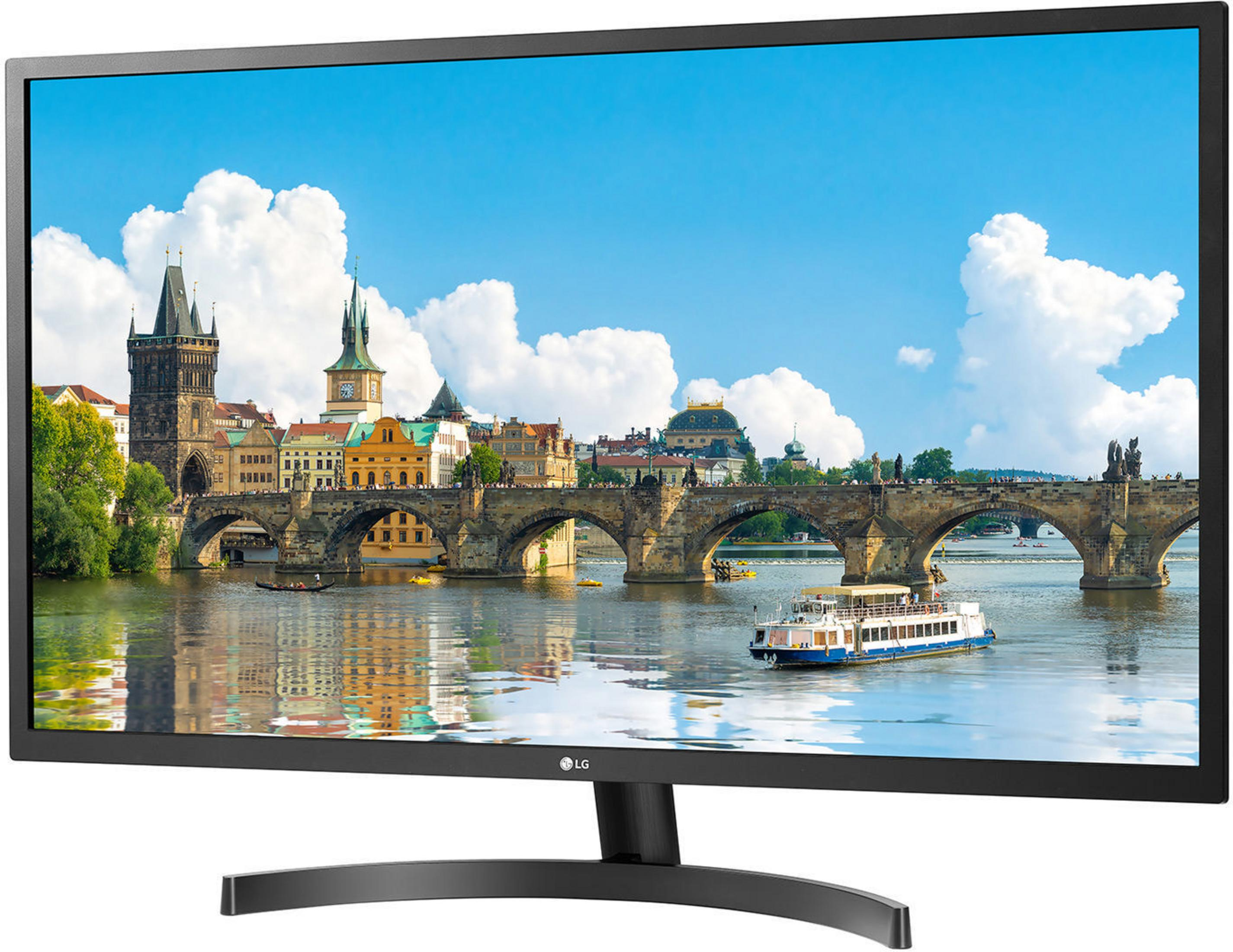 Monitor LG che mostra una vista panoramica di un ponte, un fiume e degli edifici.