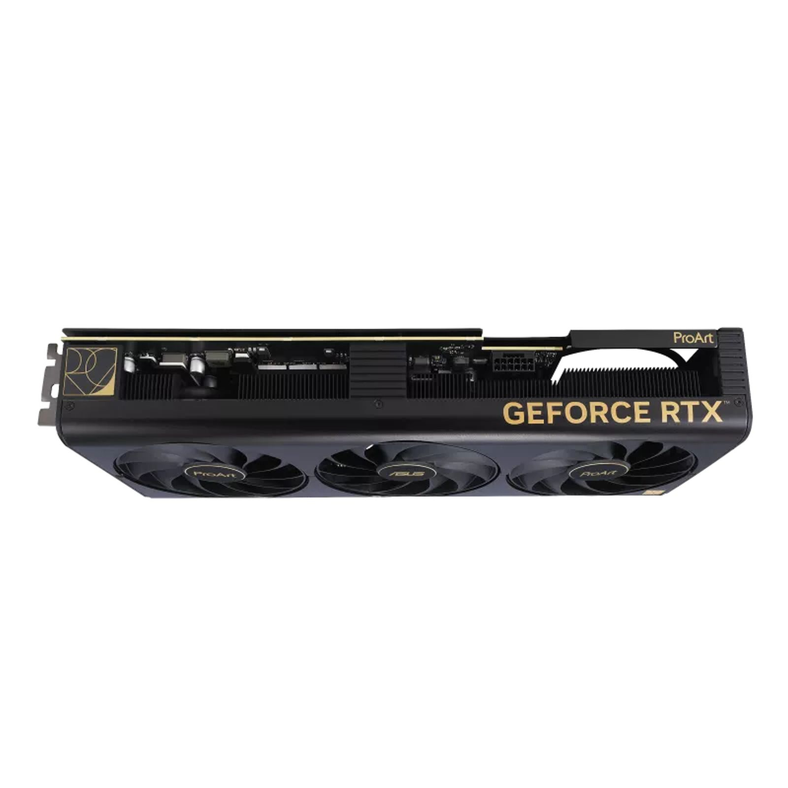 Una scheda grafica ProArt GeForce RTX nera, vista dall'alto, con tre ventole e dettagli dorati.
