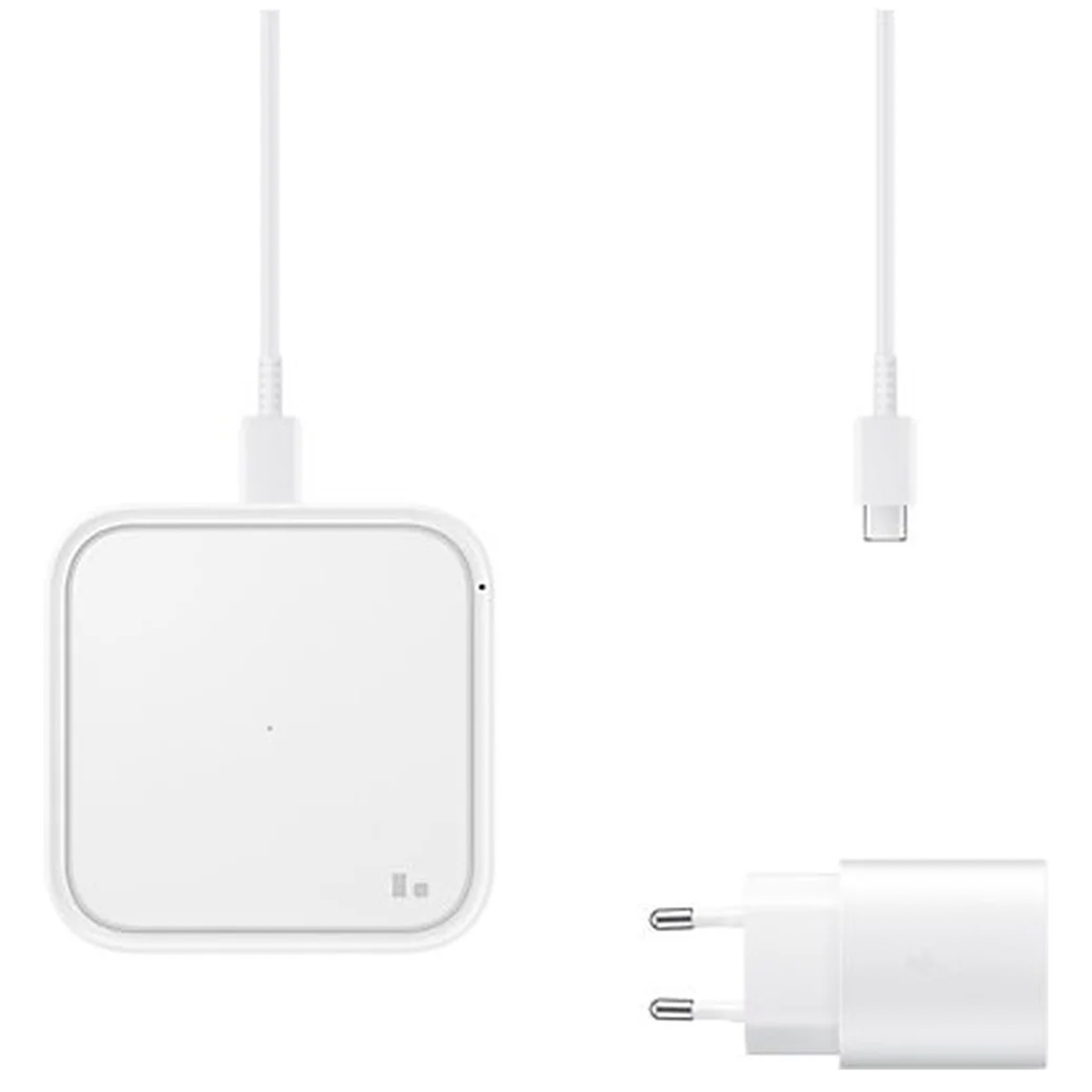 Un caricatore wireless bianco, un cavo di ricarica e un adattatore di alimentazione bianco con due pin.