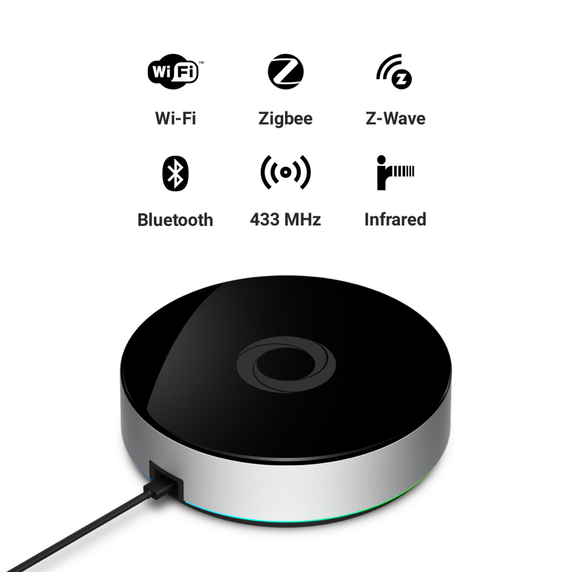 Schwarzer Smart-Home-Hub mit verschiedenen Verbindungssymbolen. Weißer Hintergrund.