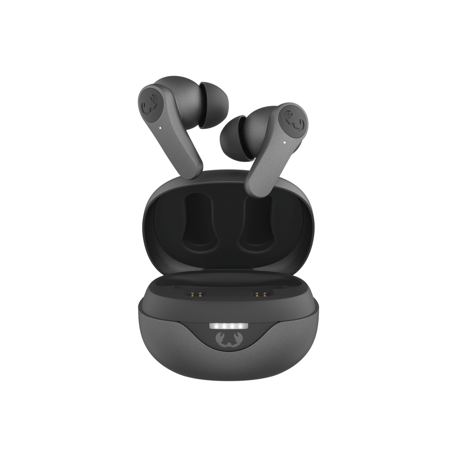 Ciemnoszare bezprzewodowe słuchawki douszne w otwartym etui ładującym. Etui jest również ciemnoszare.