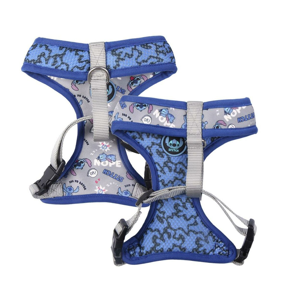 Zwei Hunde-Geschirre mit Stitch-Design. Blaues und graues Farbschema.