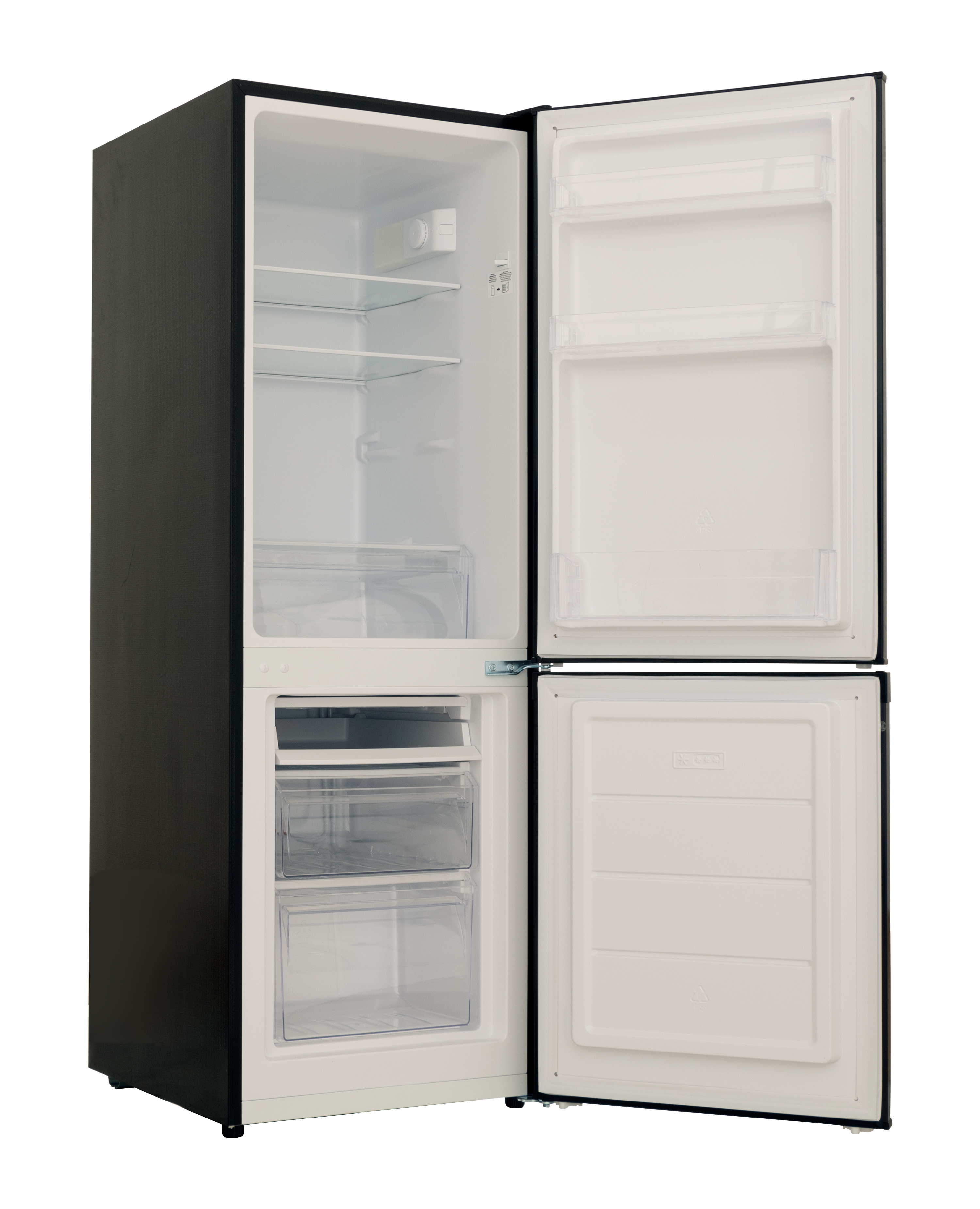 Zwarte koelkast met open deuren, met planken, lades en opslag. Het interieur is schoon en wit.