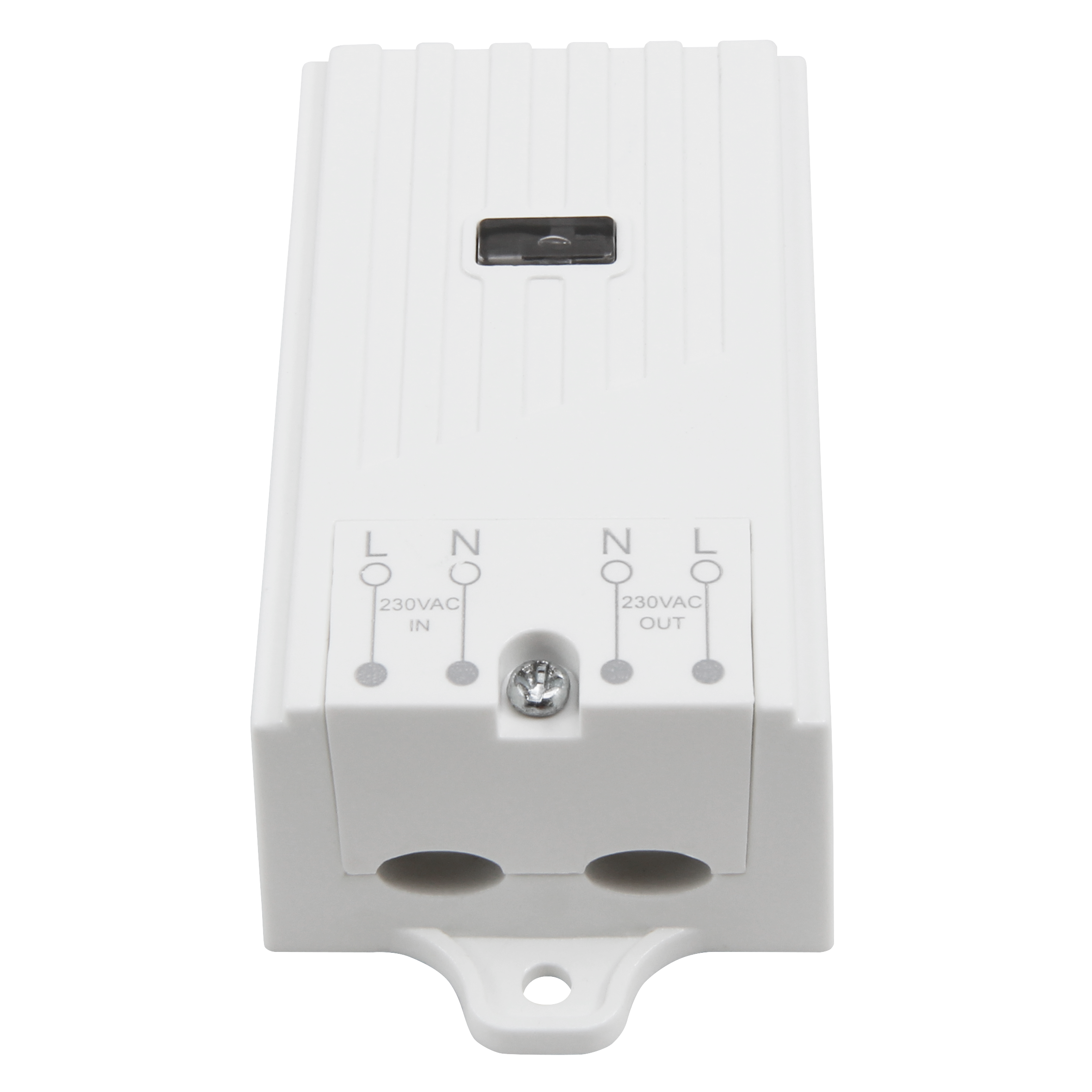 Weißes elektrisches Relais mit drei Klemmen, beschriftet mit L, N und L. Schwarzer Hintergrund.