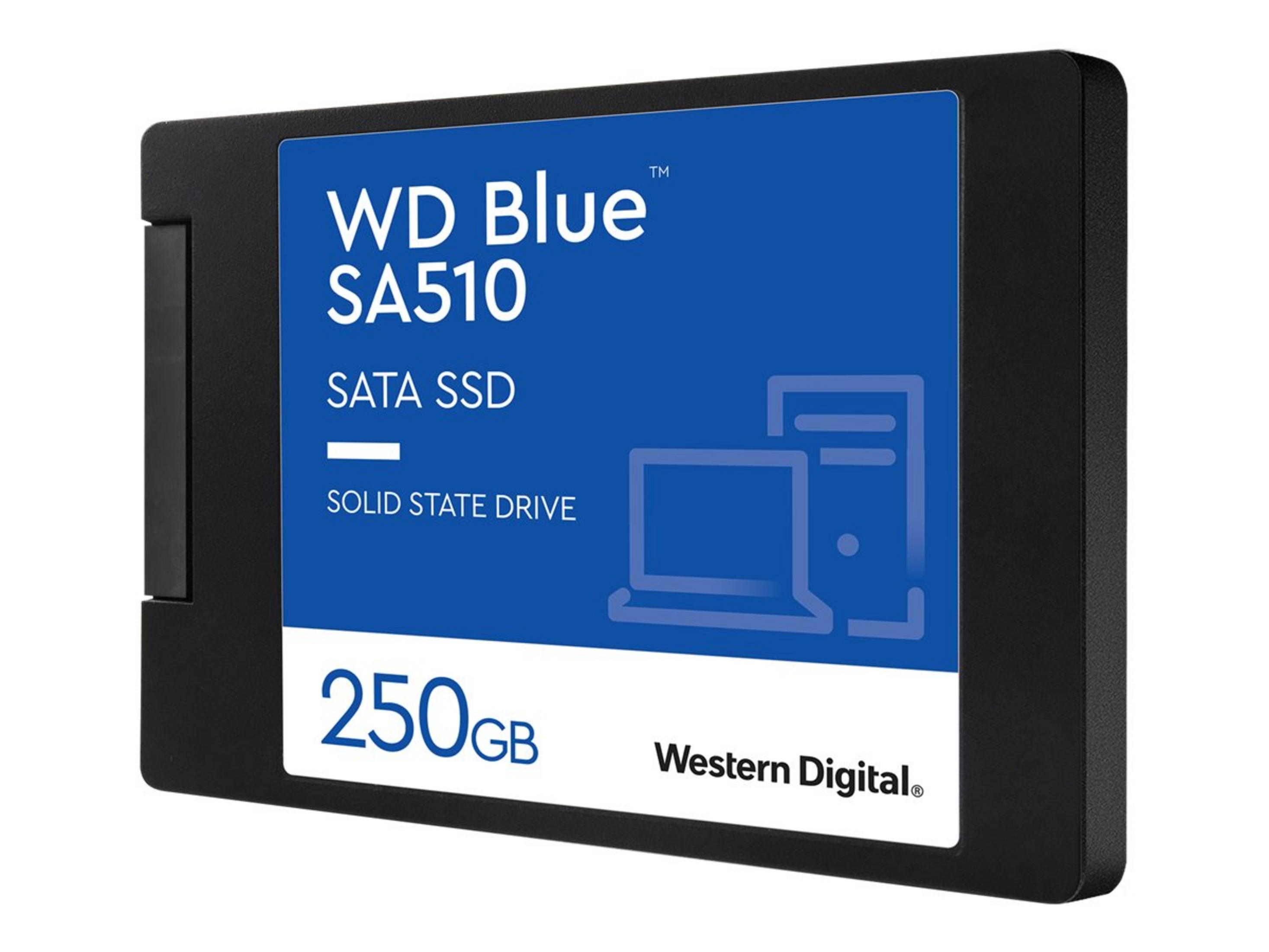Czarny dysk SSD. Etykieta jest niebieska z białym tekstem. Marka to Western Digital.
