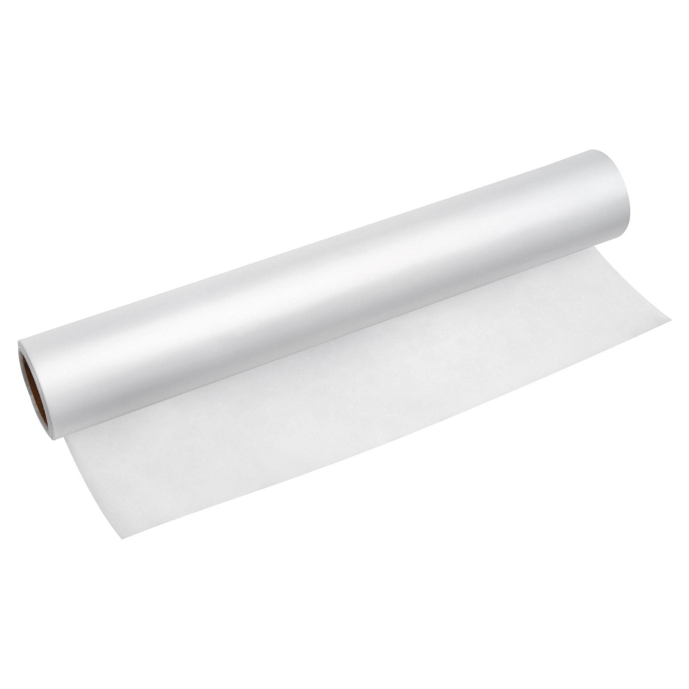 Rolka białego papieru na białym tle.