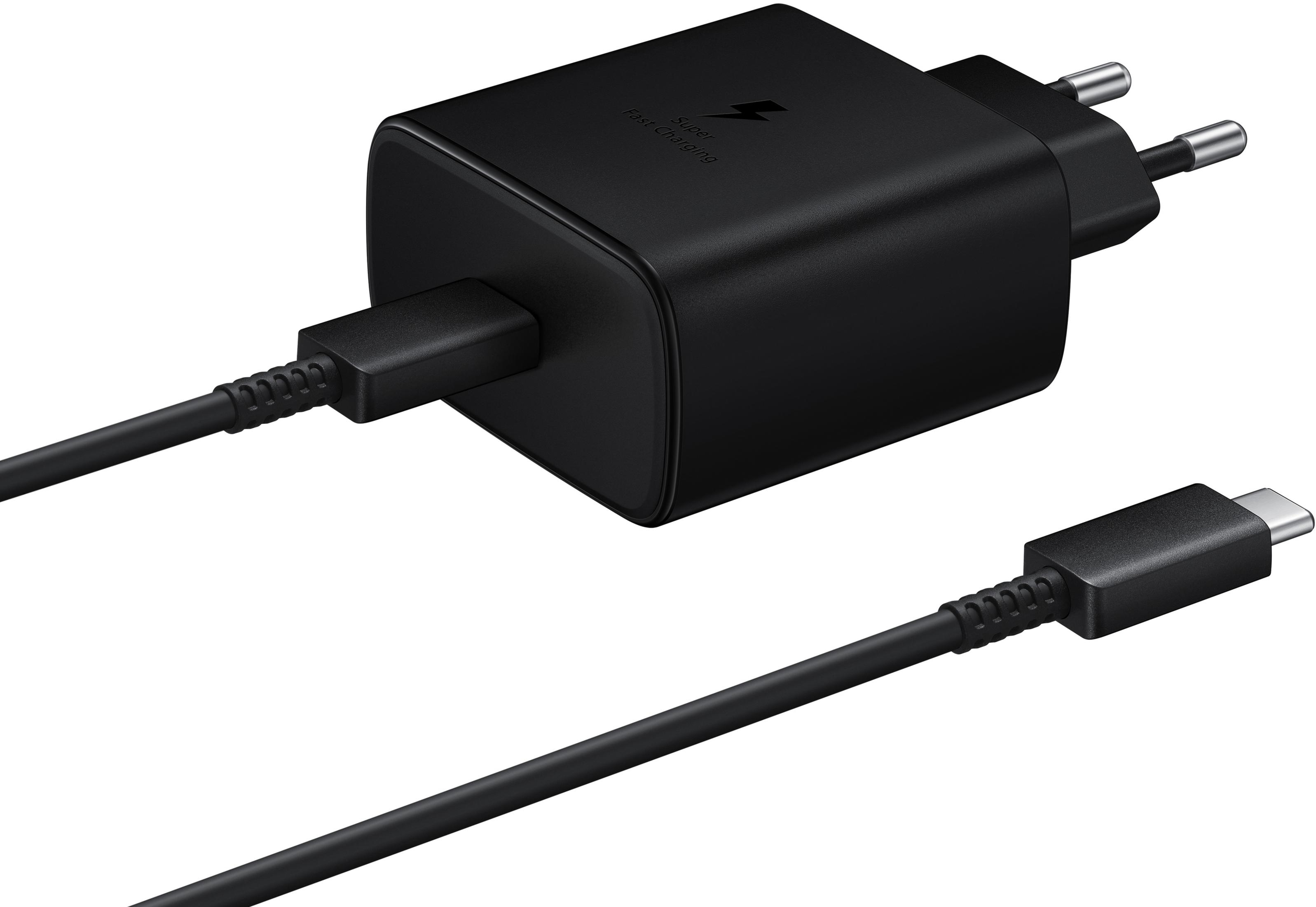 Chargeur rapide Samsung noir avec câble USB-C. Fond blanc.