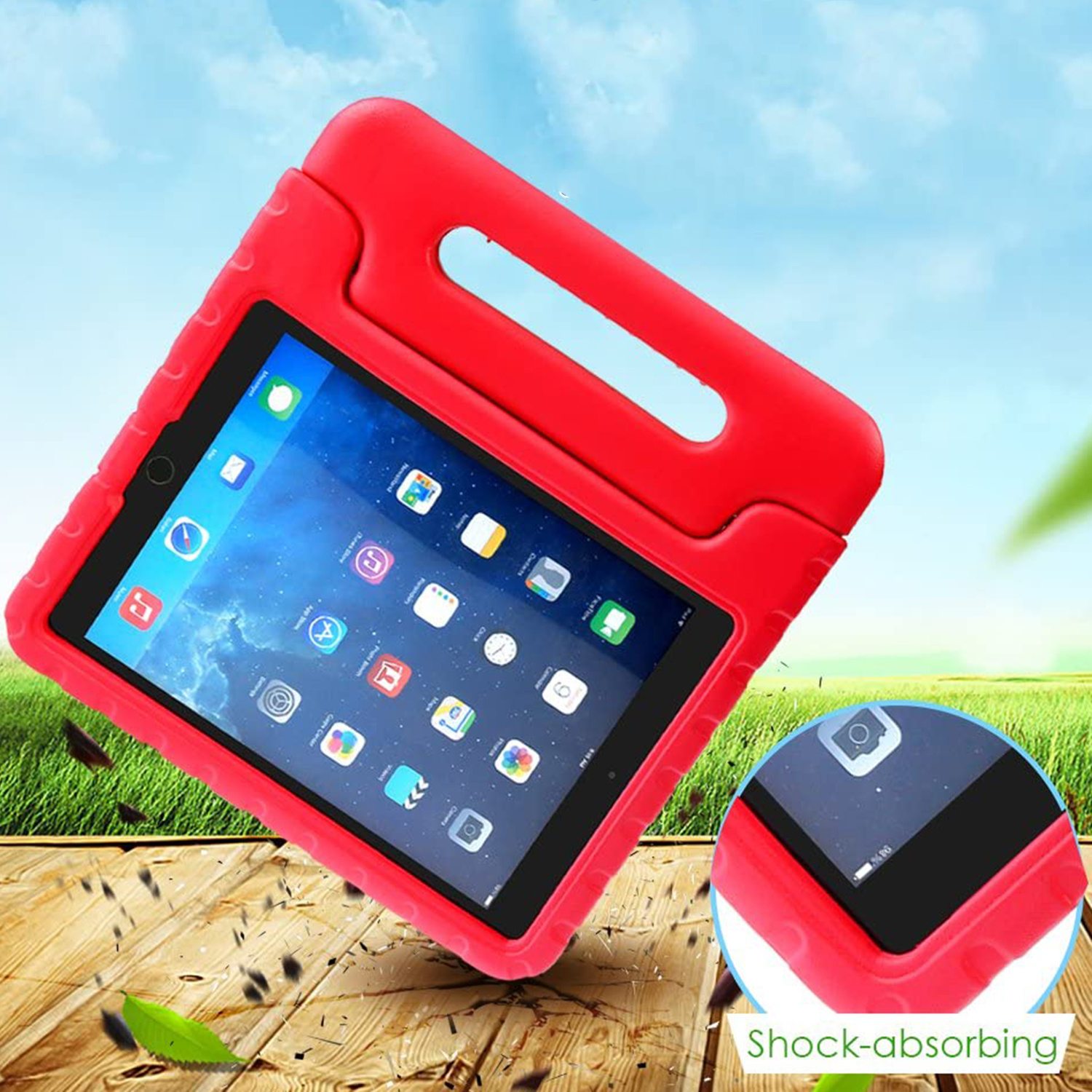 Rode tablethoes met een tablet. De achtergrond is blauwe lucht met wolken. De tablet ligt op hout.