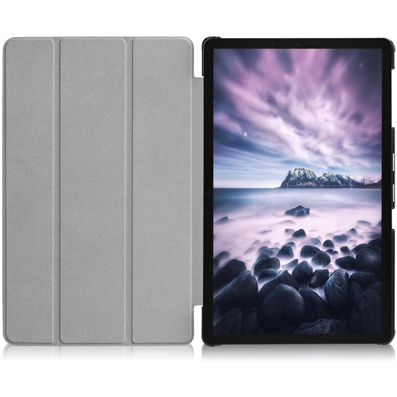 Étui gris pour tablette à côté d'une tablette ouverte montrant un littoral rocheux.