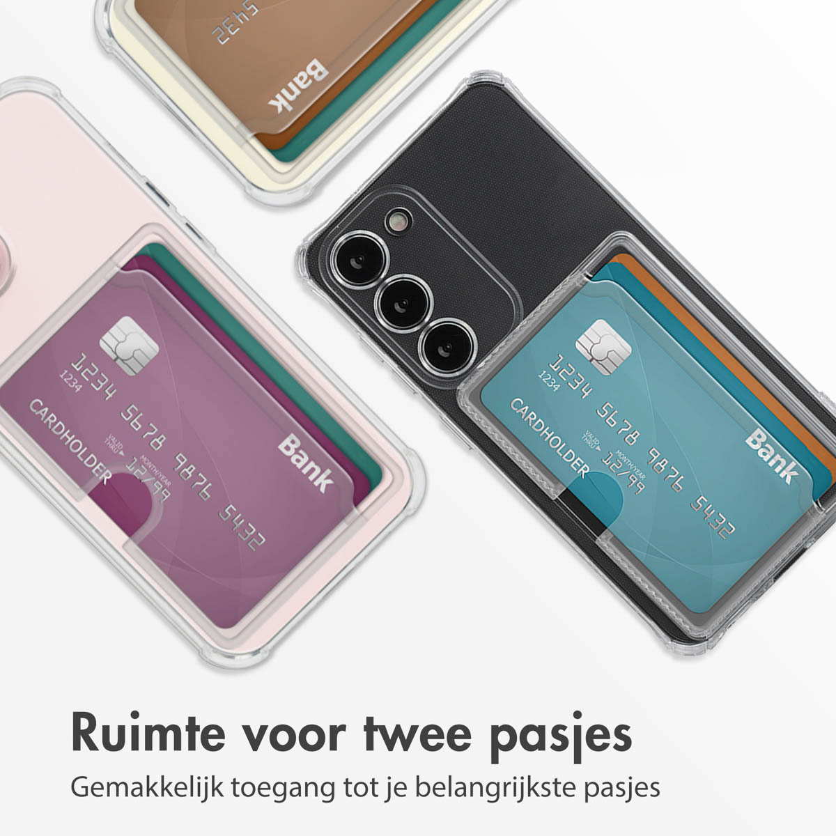 Telefoonhoesjes met creditcards erin, gerangschikt op een oppervlak.