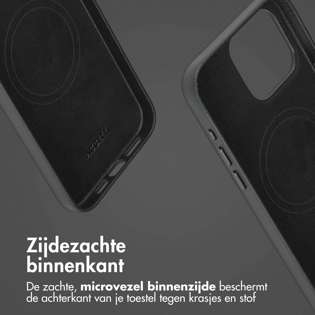 Primo piano di custodie nere per telefoni. Le custodie hanno un rivestimento interno morbido. Una custodia ha il marchio ACCEZZ.