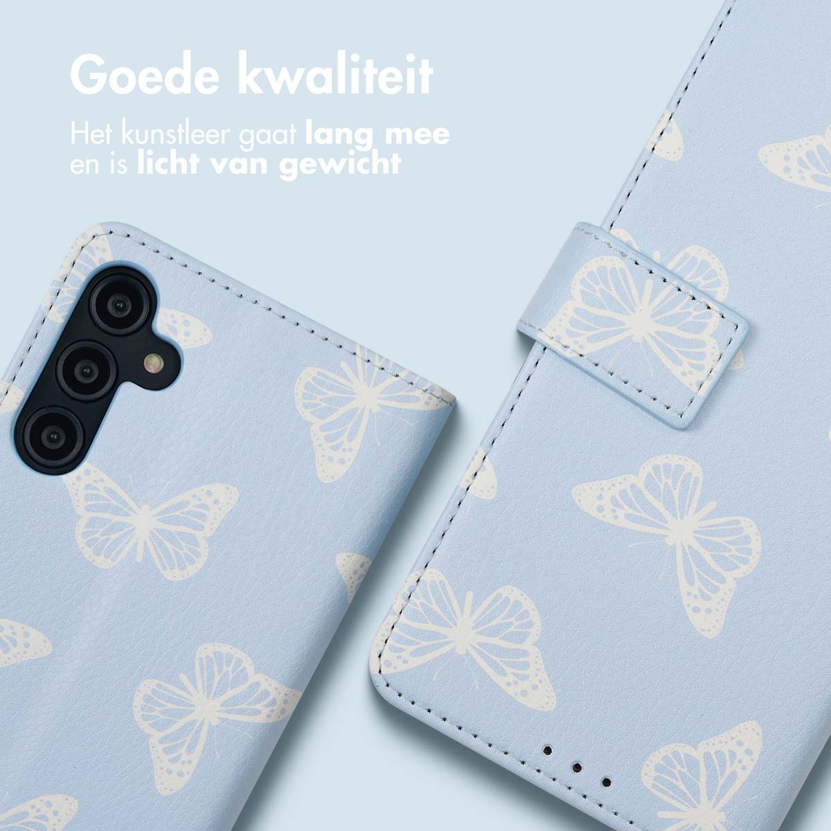 Lichtblauwe telefoonhoes met wit vlinderpatroon en camera-uitsparing.