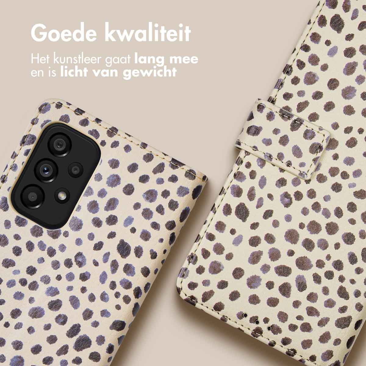 Telefoonhoesje met beige en bruine luipaardprint, met camerauitsparing.