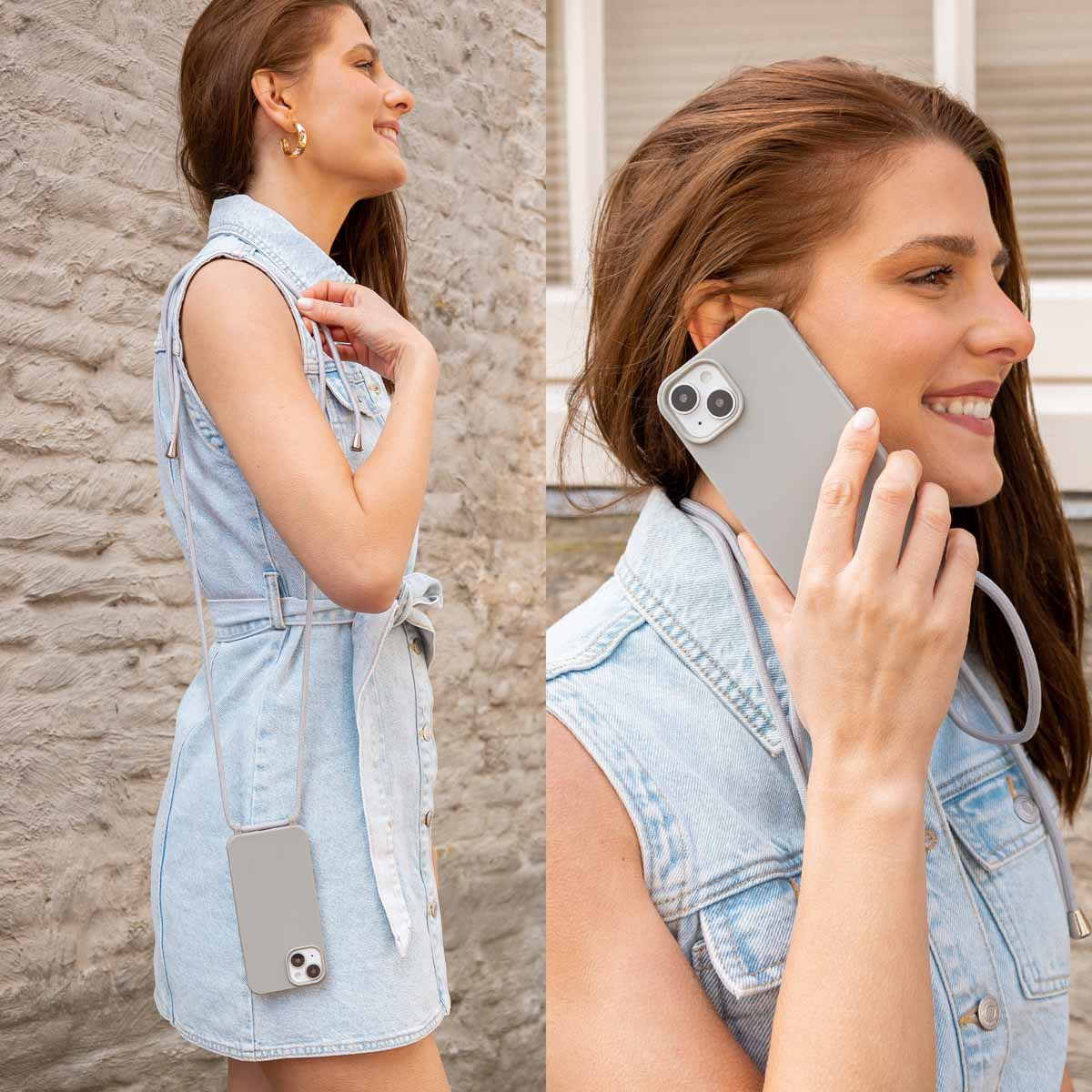 Frau in Jeanskleid mit Handyhülle an Lanyard. Graue Handyhülle. Draußen.