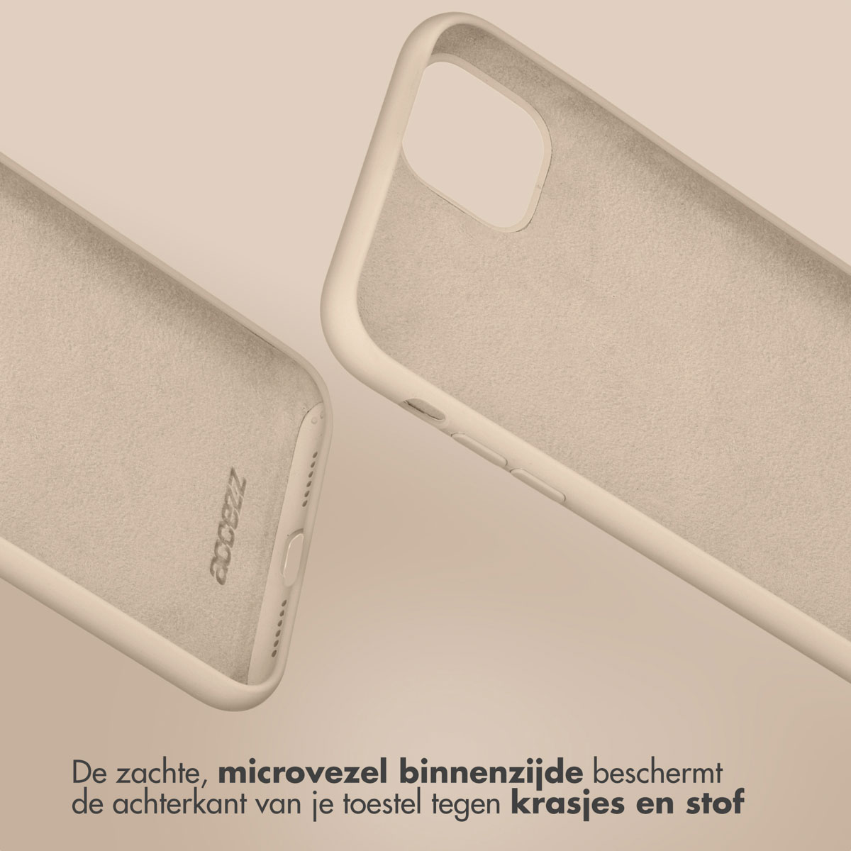 Twee beige telefoonhoesjes met zachte microvezel binnenkant. Eén is open.