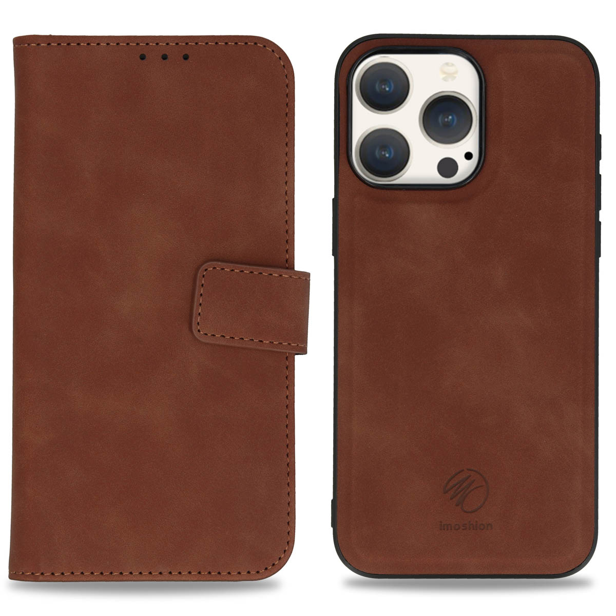 Étui de téléphone en cuir marron avec découpe caméra.