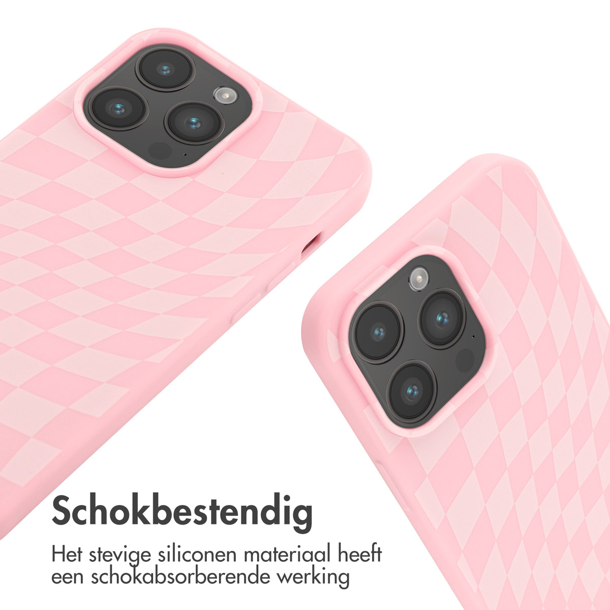 Deux coques de téléphone roses à motif losange et découpe caméra.