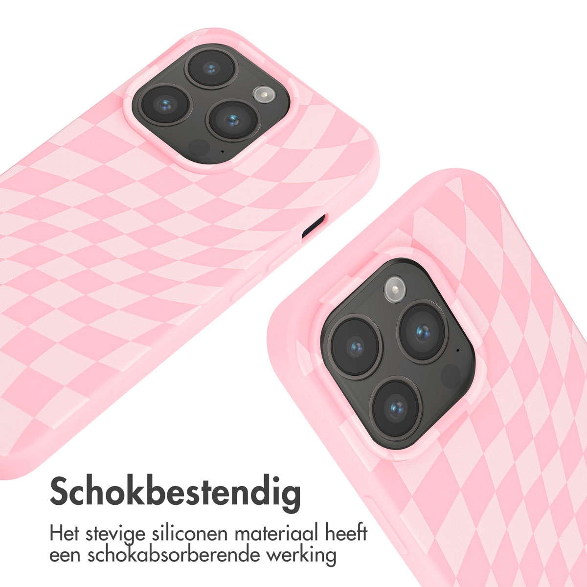 Twee roze telefoonhoesjes met ruitpatroon op witte achtergrond.
