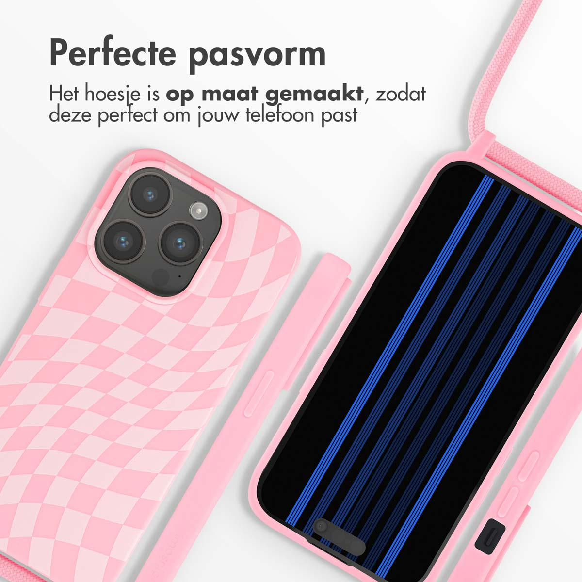 Twee roze telefoonhoesjes met ruitpatroon en een zwarte smartphone met blauwe strepen.