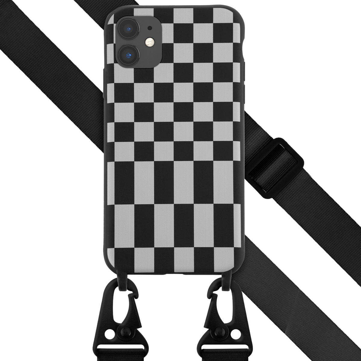 Coque de téléphone à carreaux noir et gris. La coque a une sangle attachée.