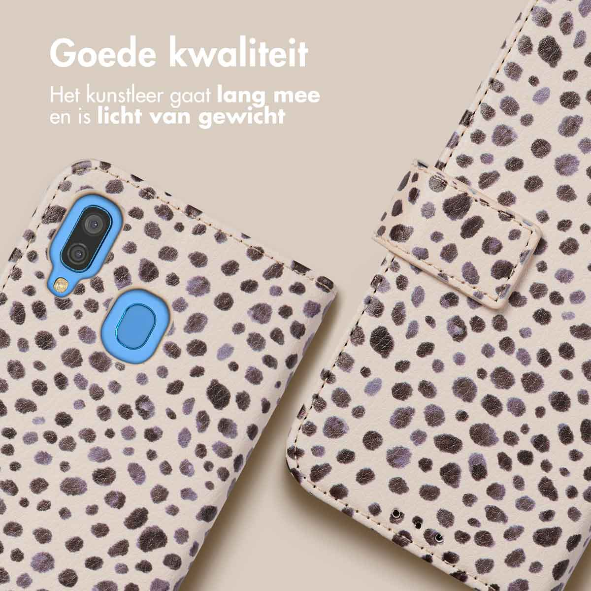 Een telefoonhoes met een dalmatiër-achtig vlekkenpatroon.