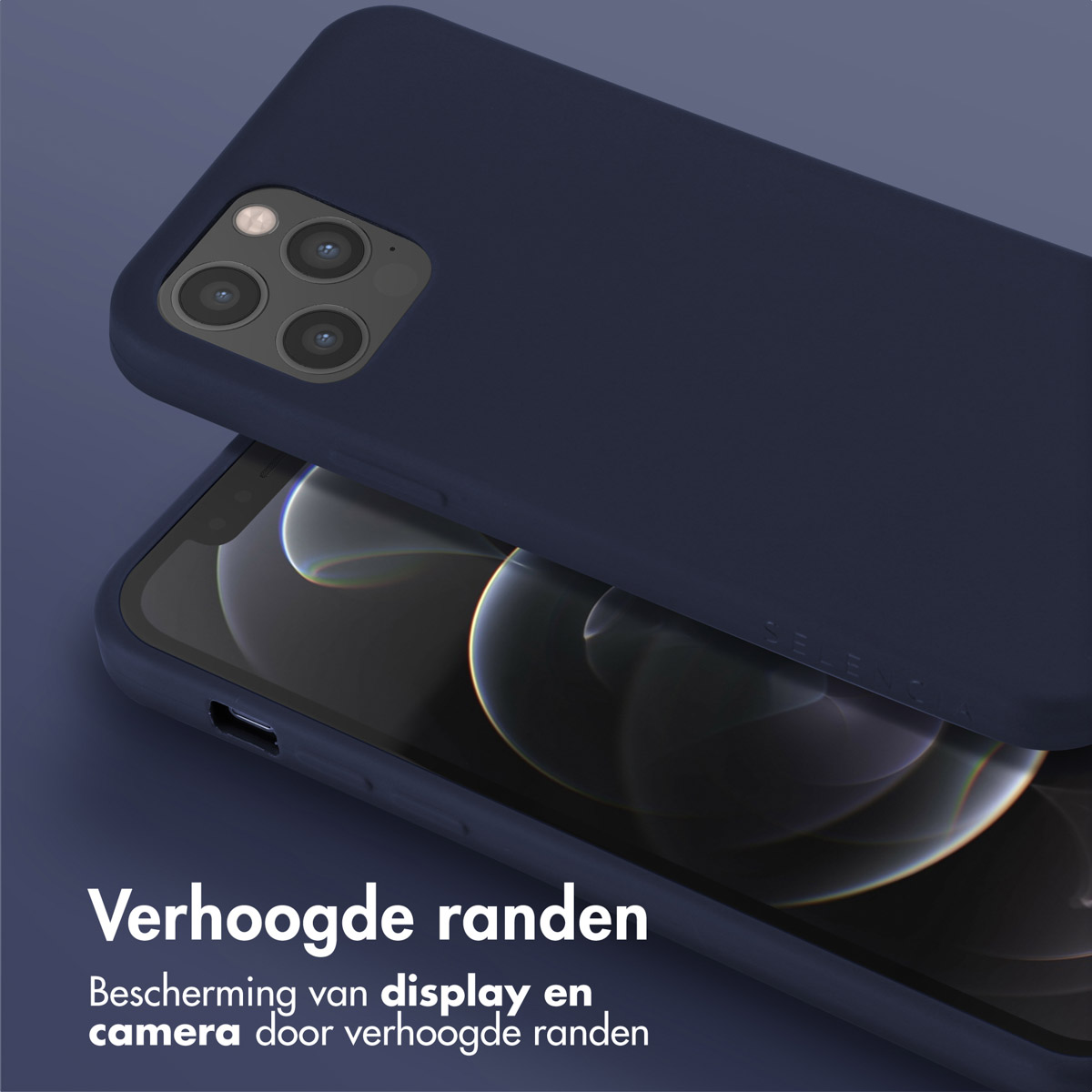 Coque de téléphone bleu foncé avec bords surélevés. Le téléphone est à l'intérieur, montrant son écran.