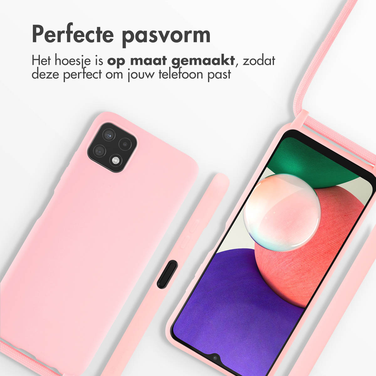 Een roze telefoonhoesje en een telefoon met hoesje liggen naast elkaar.