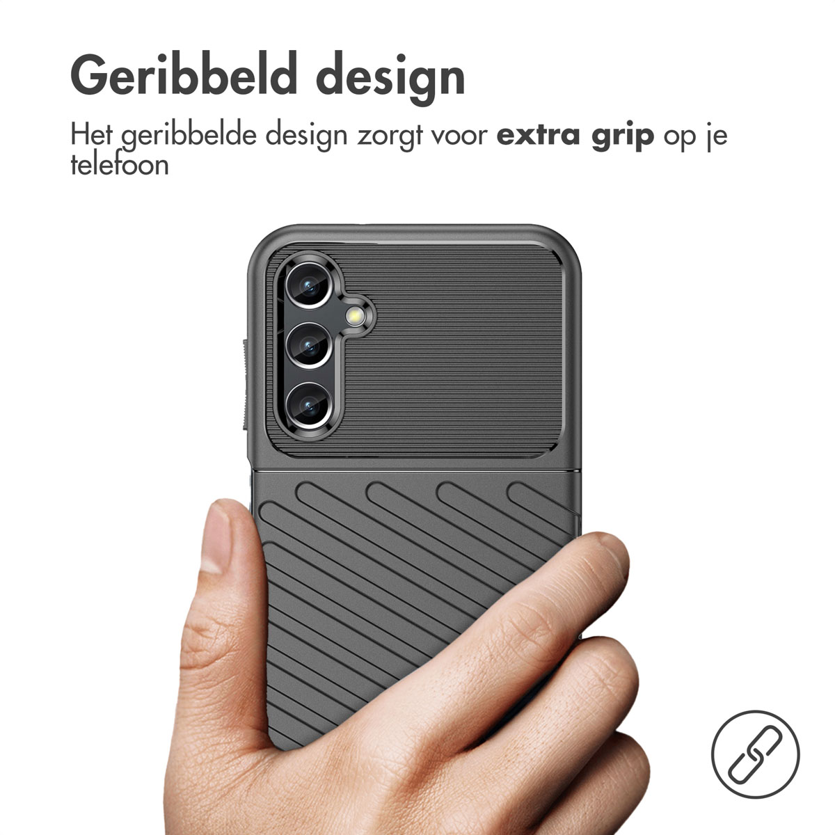 Hand die een telefoon met een gestructureerde achterkant vasthoudt. Tekst: geribbeld ontwerp.