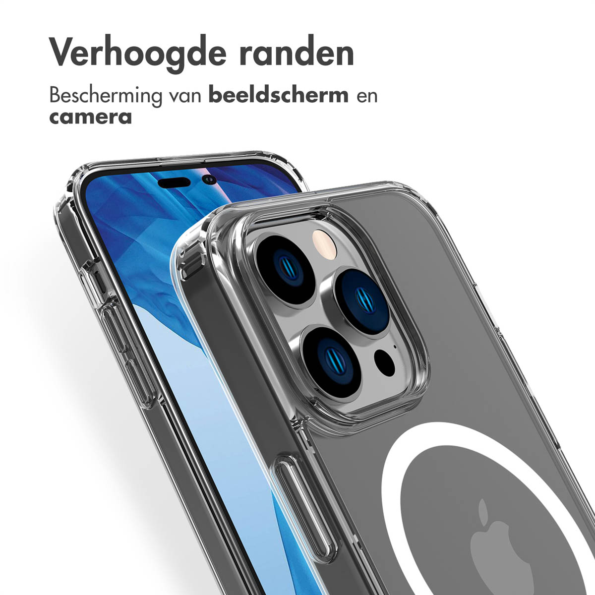 Een doorzichtige telefoonhoes beschermt een smartphone met drie camera's.
