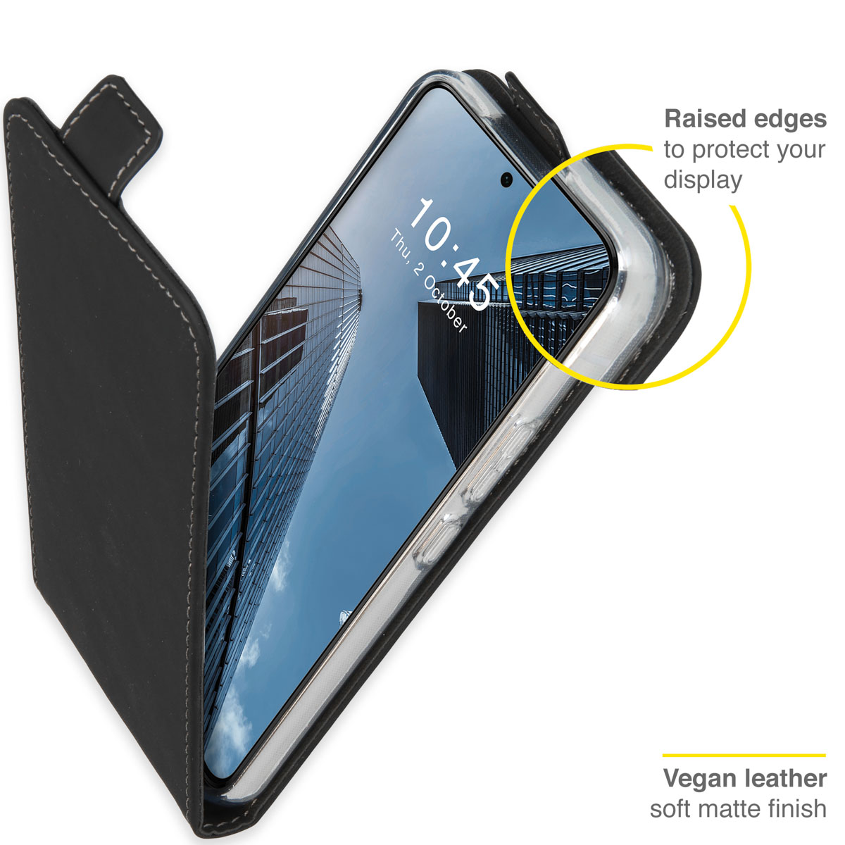 Étui de téléphone en cuir végétalien noir avec bords surélevés et finition mate douce.