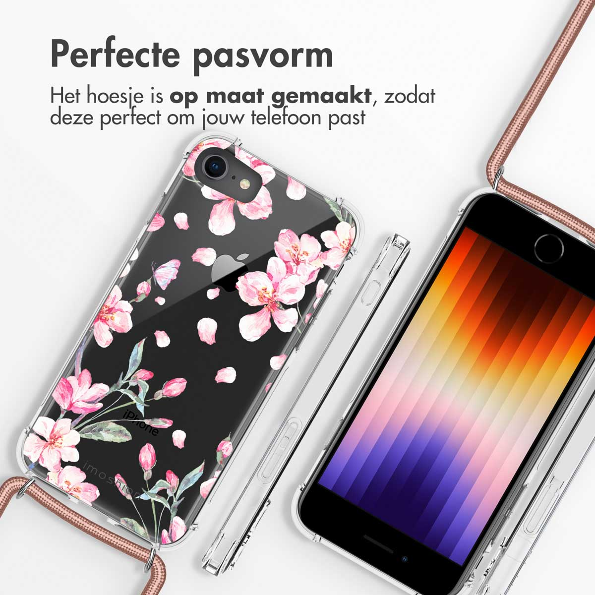 Transparante telefoonhoesjes met roze bloemenpatroon. Eén hoesje bevat een telefoon. Het andere hoesje en een telefoon liggen op een oppervlak.