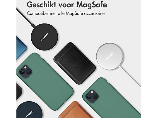 ACCEZZ Liquid Silicone Backcover met MagSafe Telefoonhoesje voor Apple iPhone 15 Plus Donkergroen