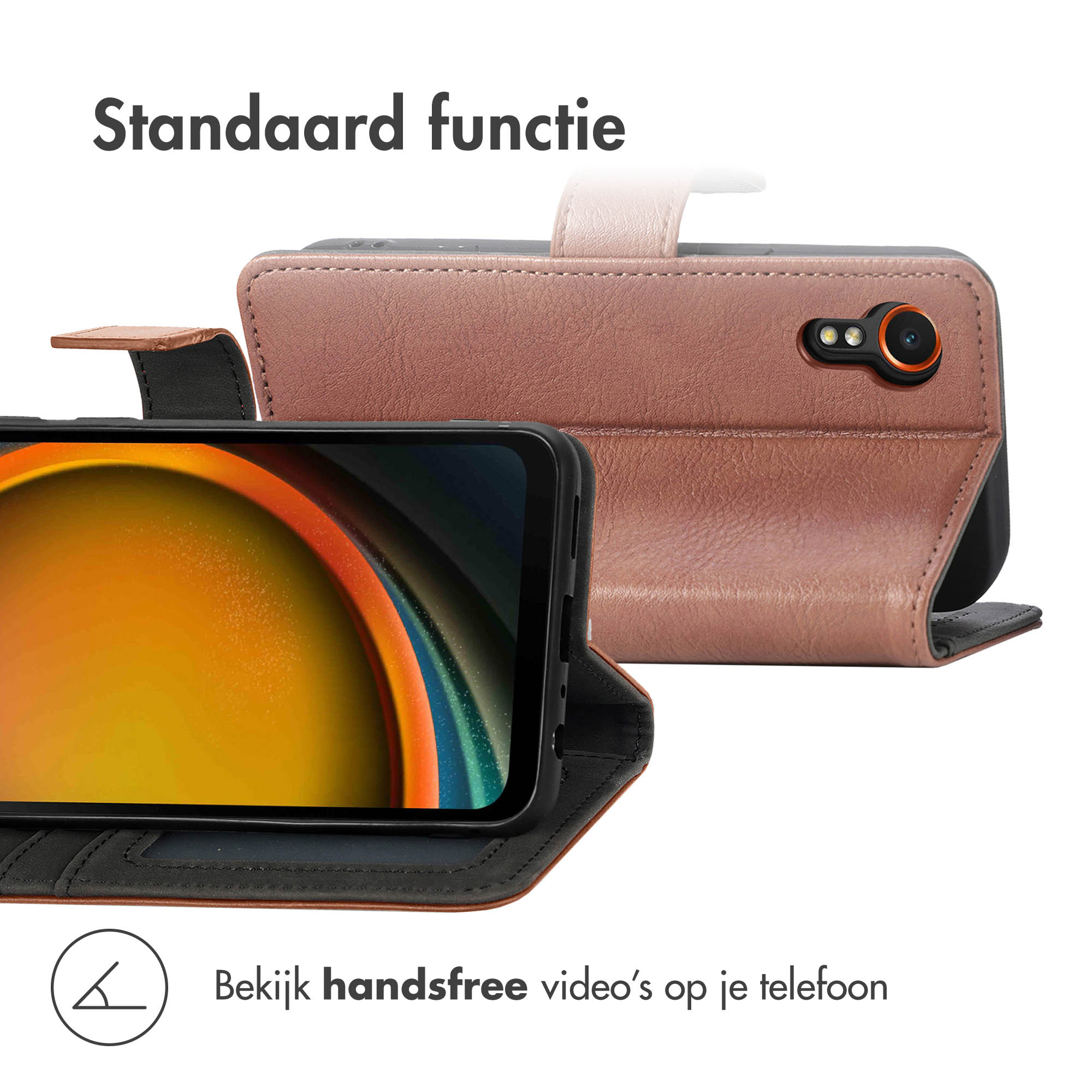 Een roze telefoon flip case met camera en scherm toont een kleurrijke achtergrond.