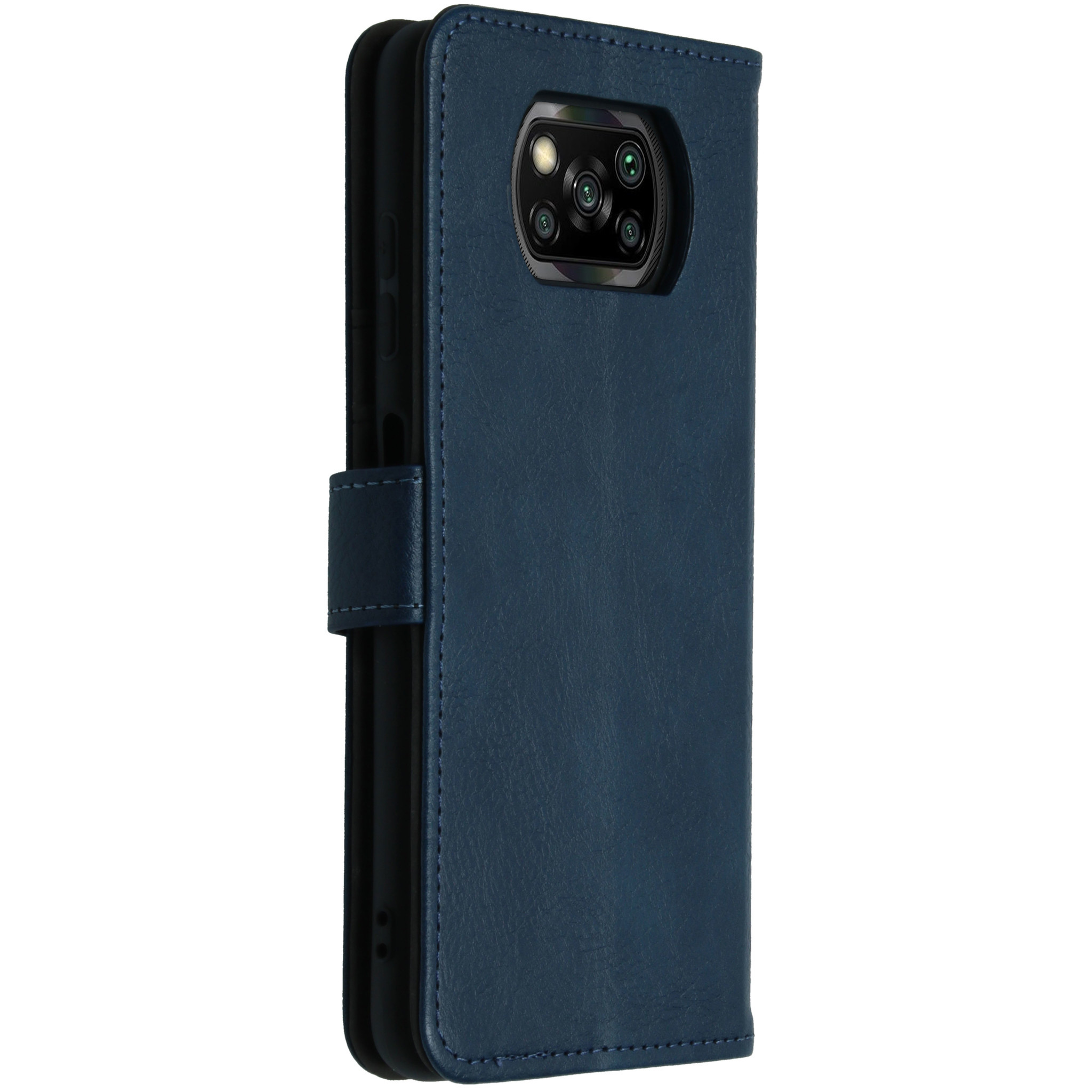 Étui de téléphone bleu marine en cuir avec découpe caméra et fermeture à sangle.