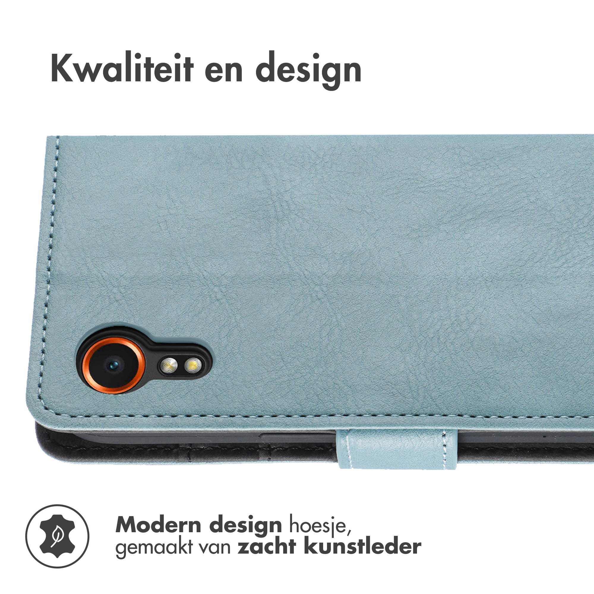 Lichtblauwe kunstleren telefoonhoes met camera-opening.
