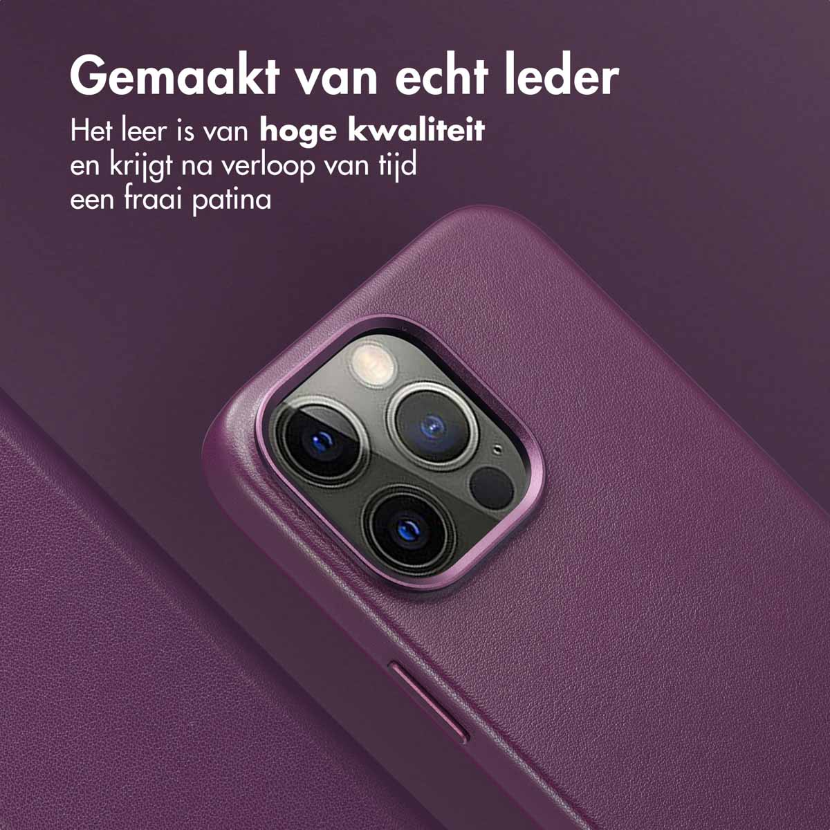 Custodia per telefono in pelle viola con telefono all'interno. La pelle è di alta qualità.