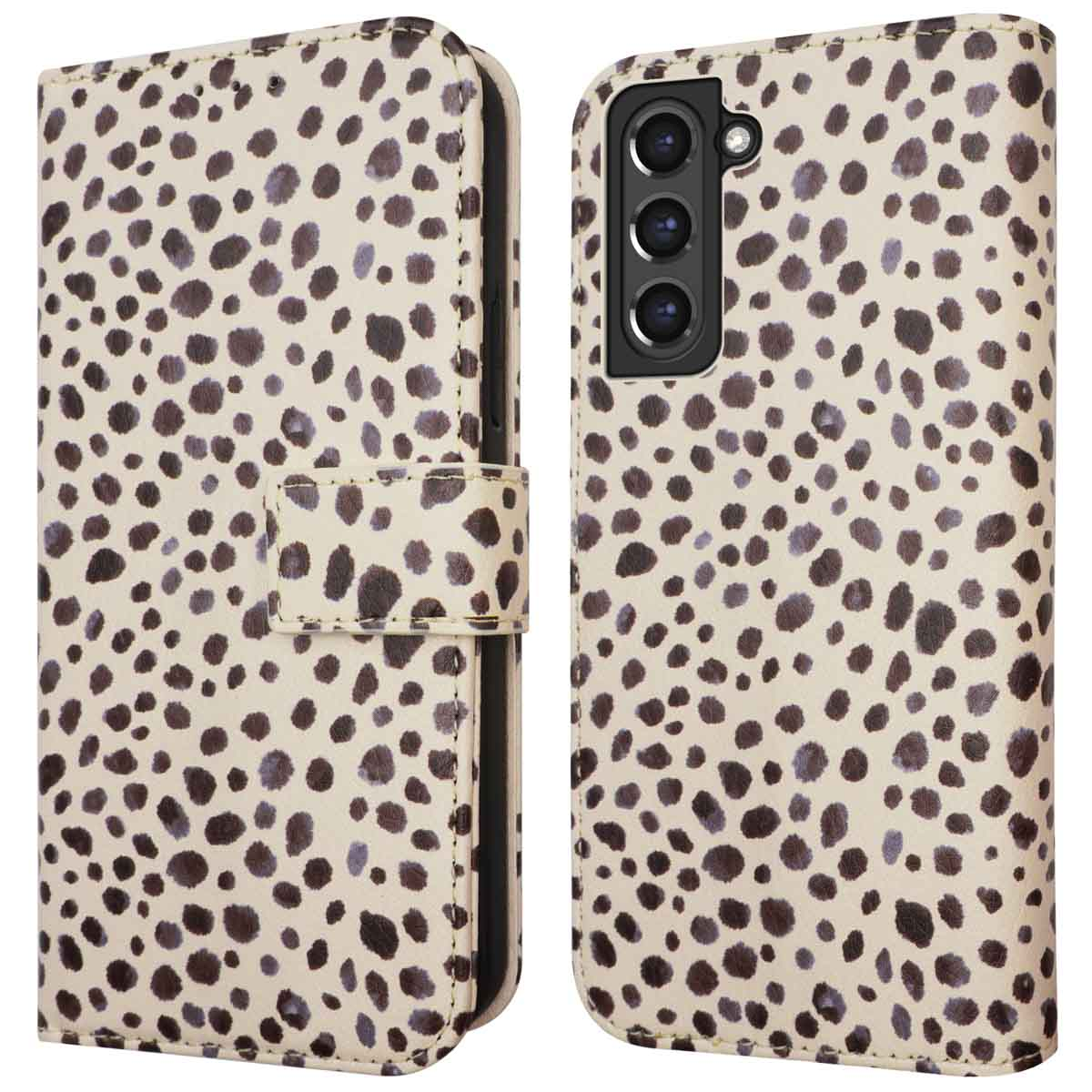 Crèmekleurige telefoonhoes met zwart-bruine vlekken, open.