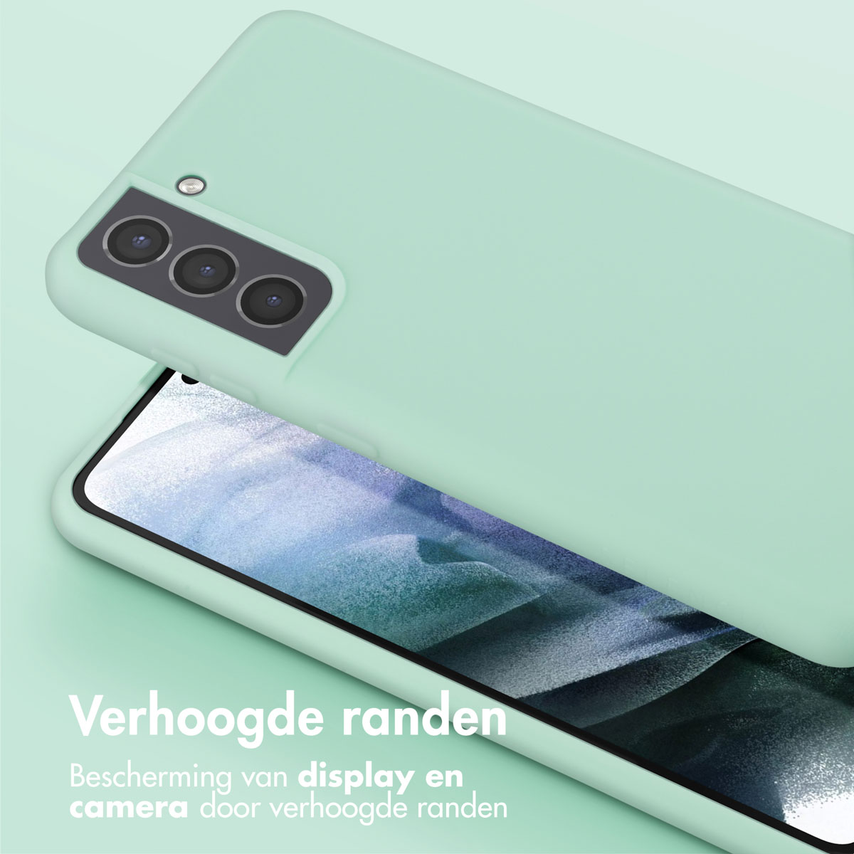 Mintgroen telefoonhoesje over telefoon. Hoesje en telefoon zijn op elkaar gestapeld. Tekst: Verhoogde randen.