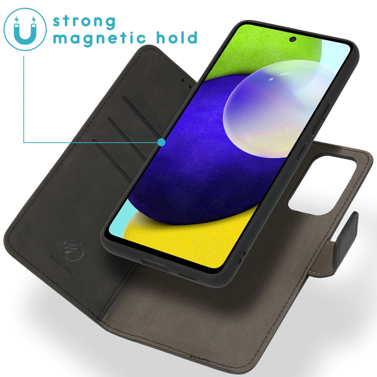 Zwarte telefoonhoes met een telefoon erin, met een portemonnee-achtig ontwerp.