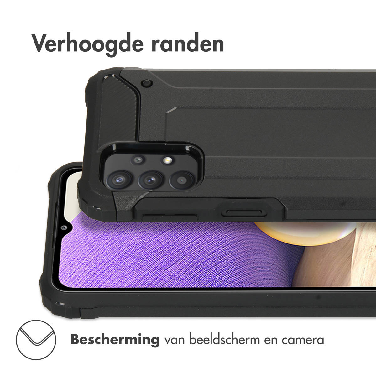 Zwarte telefoonhoes op een telefoon. De hoes heeft verhoogde randen, beschermt scherm en camera.
