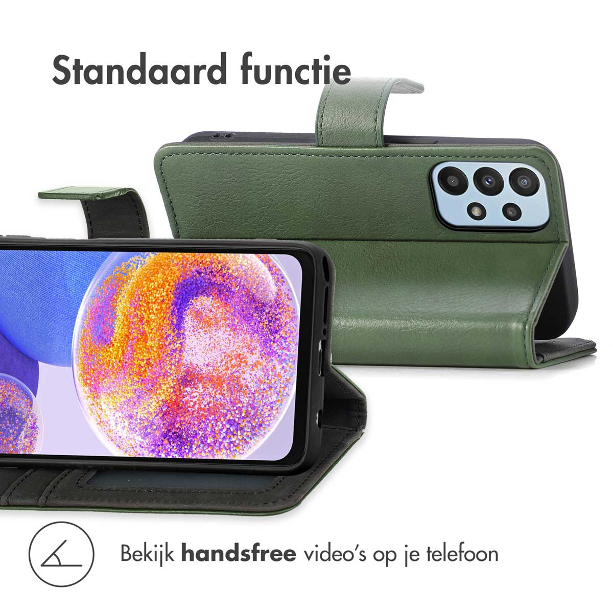 Groen telefoonhoesje met standaardfunctie en camera-uitsparing. Een smartphone met kleurrijk scherm is zichtbaar.