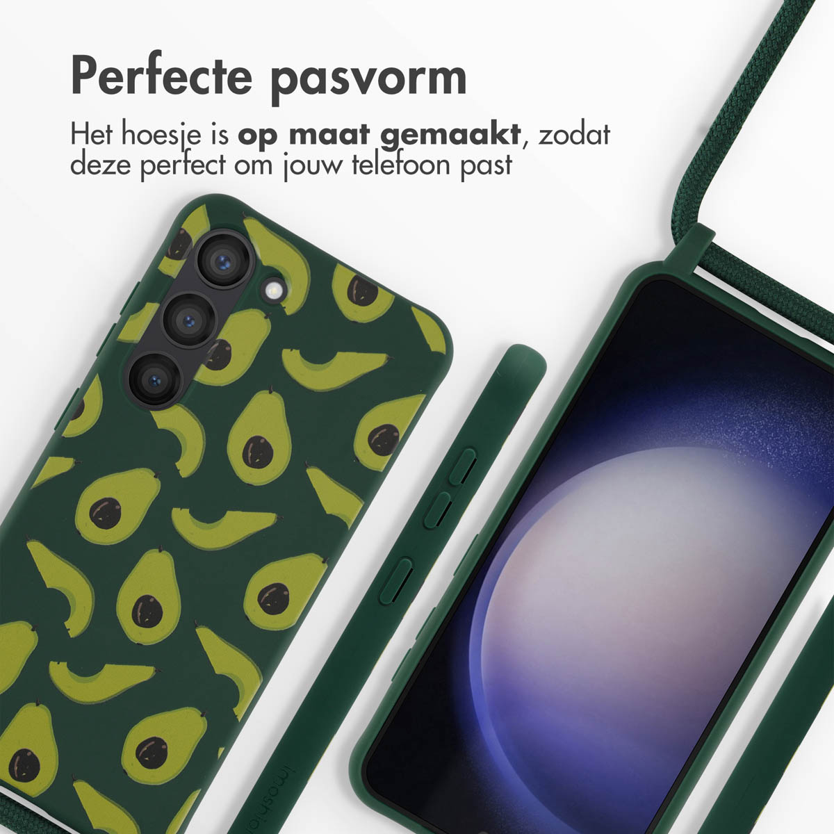 Donkergroene telefoonhoes met avocadopatroon, naast een smartphone.