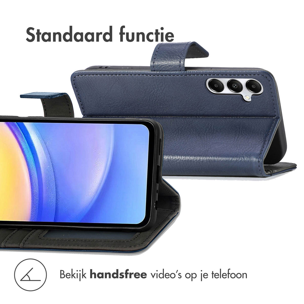 Een blauwe telefoonhoes met flip cover is open, met een telefoonscherm. Het heeft een standaardfunctie.