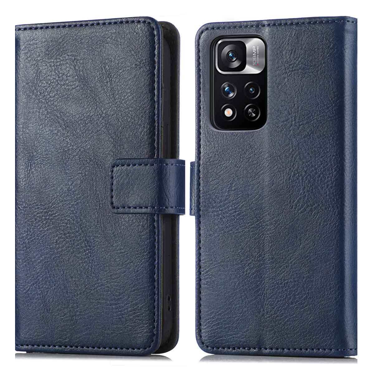 Coque de téléphone bleue, ouverte. La caméra du téléphone est visible. L'arrière du téléphone est visible à droite.