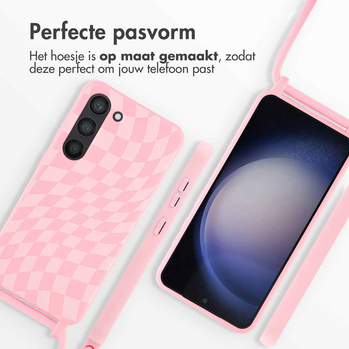 Roze telefoonhoesje met band en ruitpatroon, naast een telefoon.