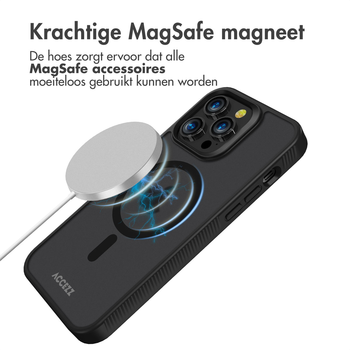 Una custodia per telefono nera con un caricatore MagSafe collegato. Il caricatore è argento e collegato a un cavo bianco.