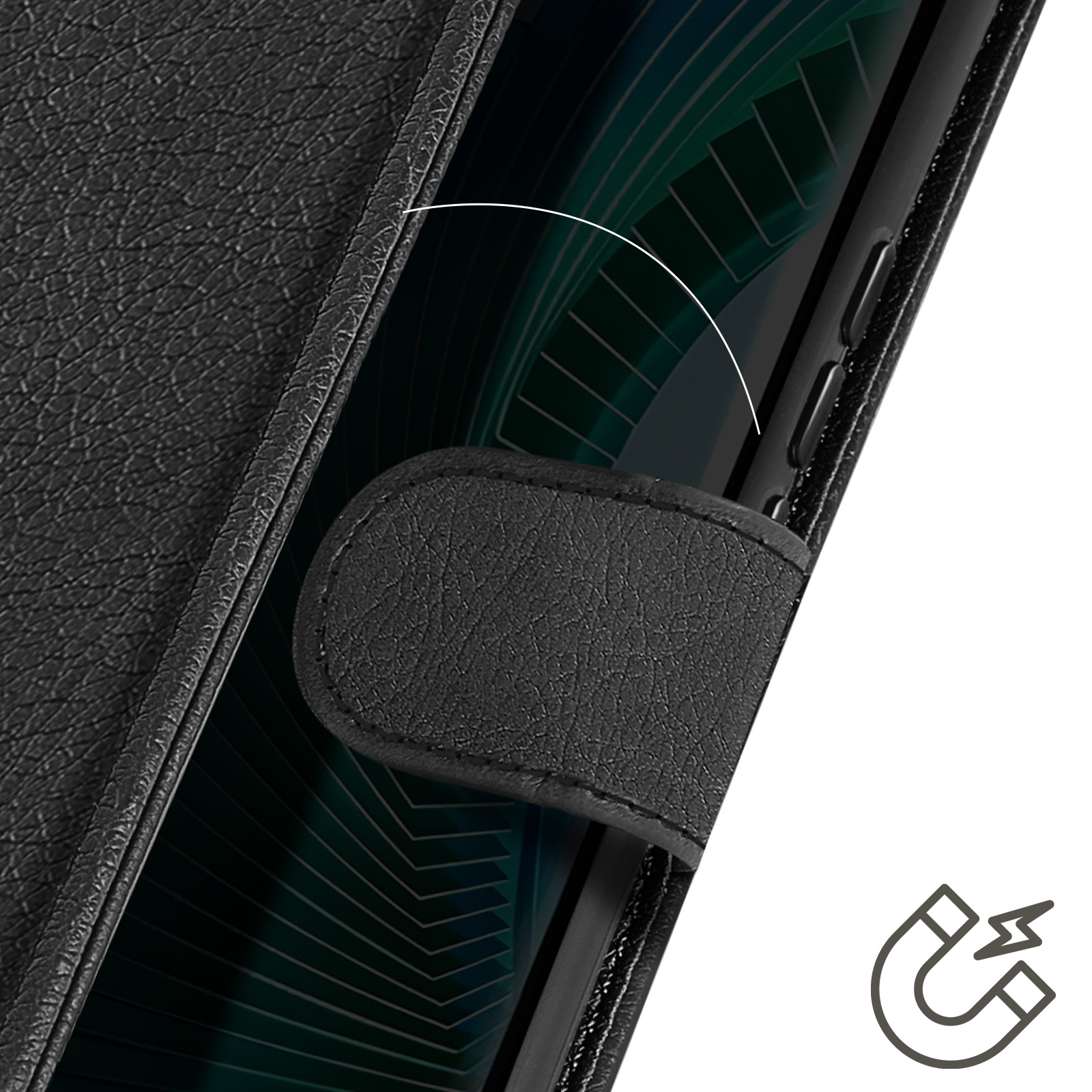 Una custodia per telefono nera aperta con chiusura magnetica. Lo sfondo è sfocato.