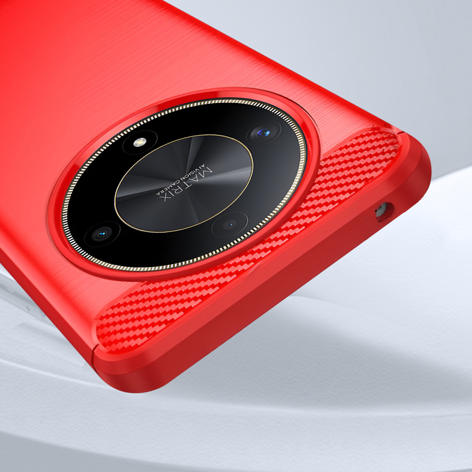 Custodia rossa per telefono con modulo fotocamera. Lo sfondo è grigio chiaro.