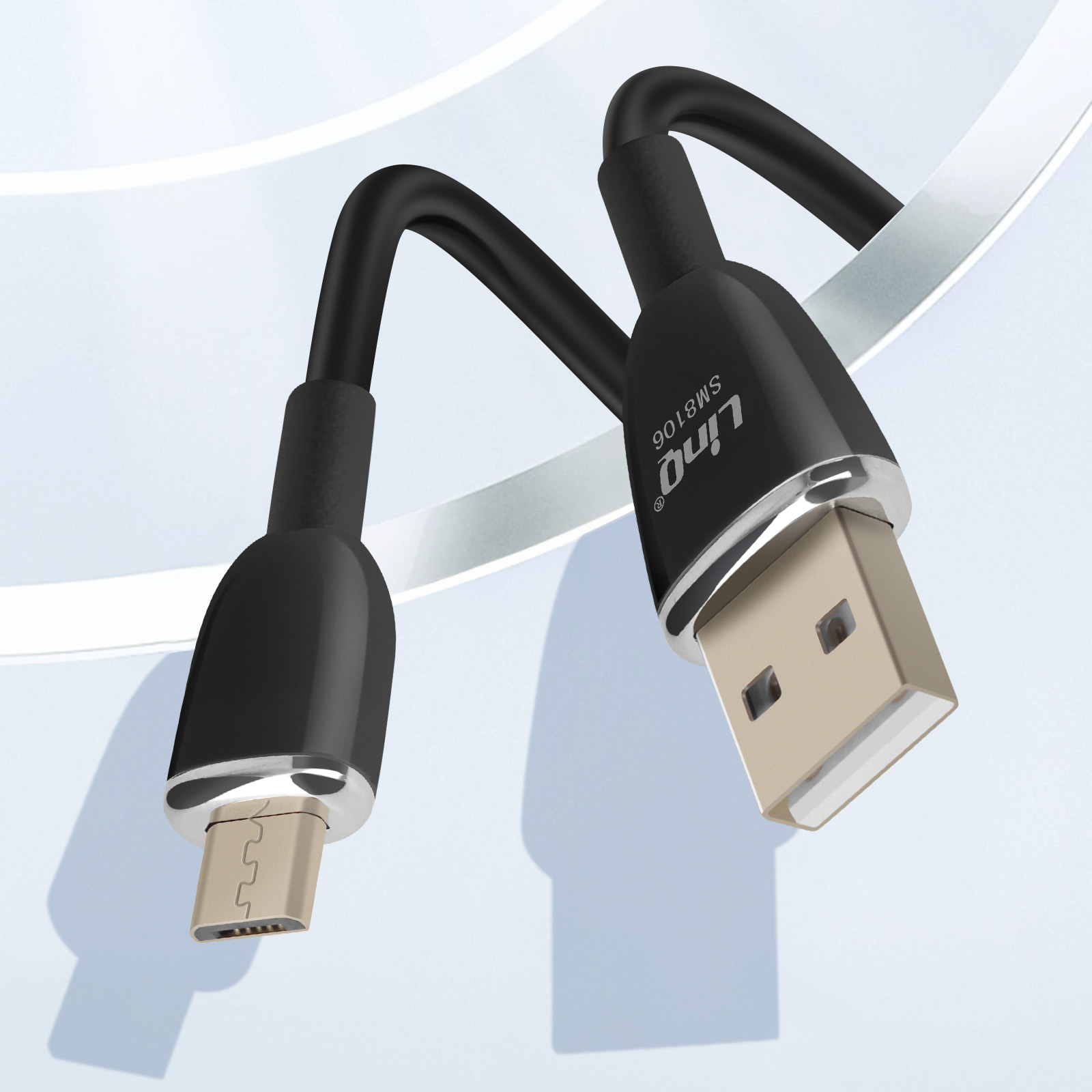 Cavo USB nero con connettori Micro USB e USB-A.