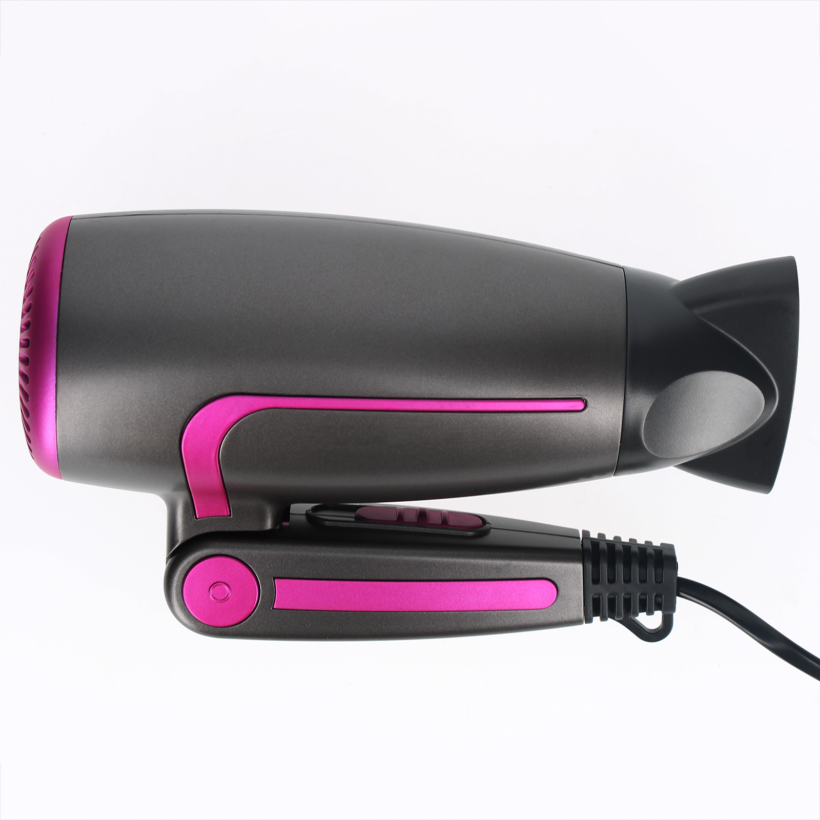 Grauer und rosa Haartrockner. Schwarzer Griff und Kabel. Weißer Hintergrund.
